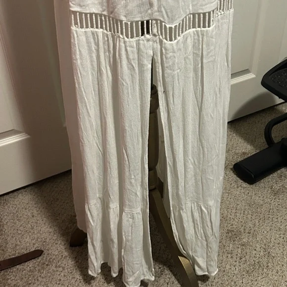 White flutter sleeves maxi dress - Picture 7 of 7